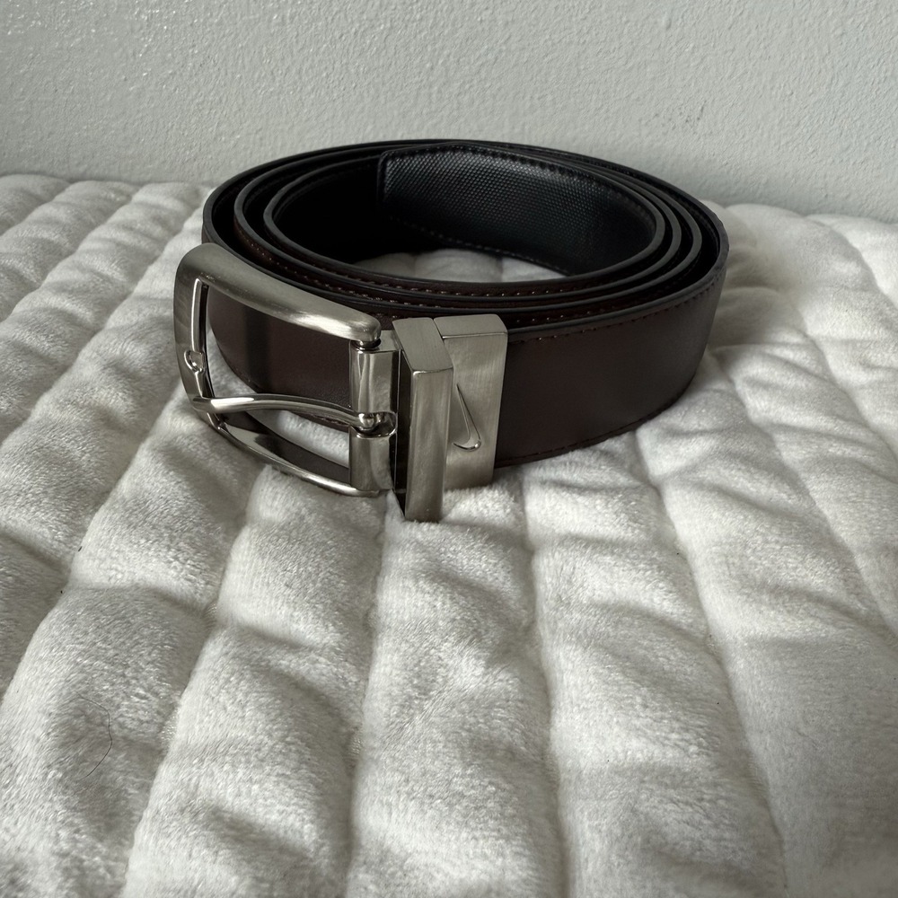 Nike Reversible Genuine Bonded Leather Belt Sz 40 Black/brown Casual Business